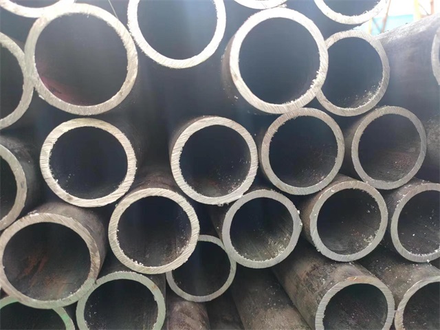桂林10#结构用无缝钢管